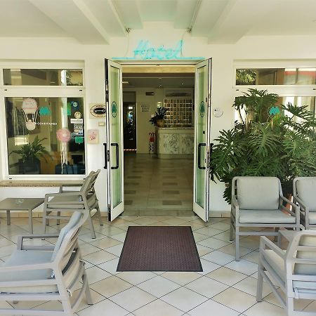 Hotel Al Mare Lido di Jesolo Buitenkant foto