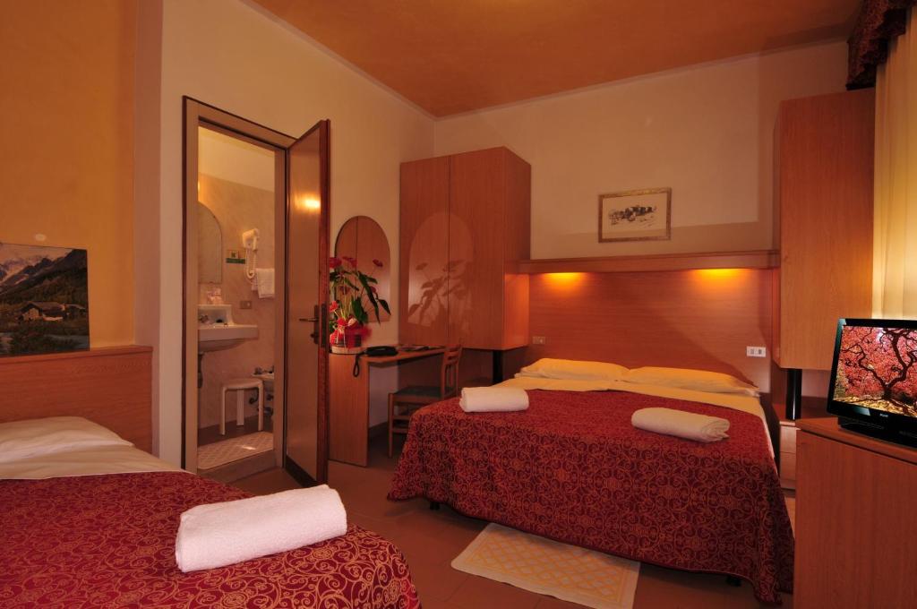 Hotel Al Mare Lido di Jesolo Kamer foto