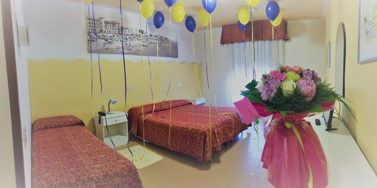 Hotel Al Mare Lido di Jesolo Buitenkant foto