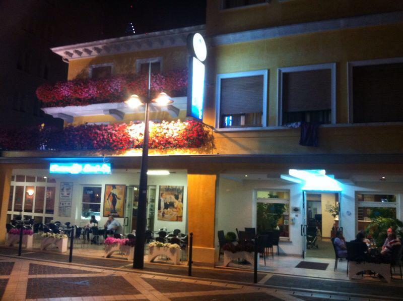 Hotel Al Mare Lido di Jesolo Buitenkant foto